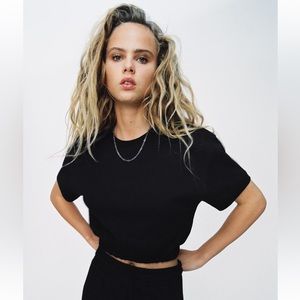 Zara Black Crop Sweatshirt